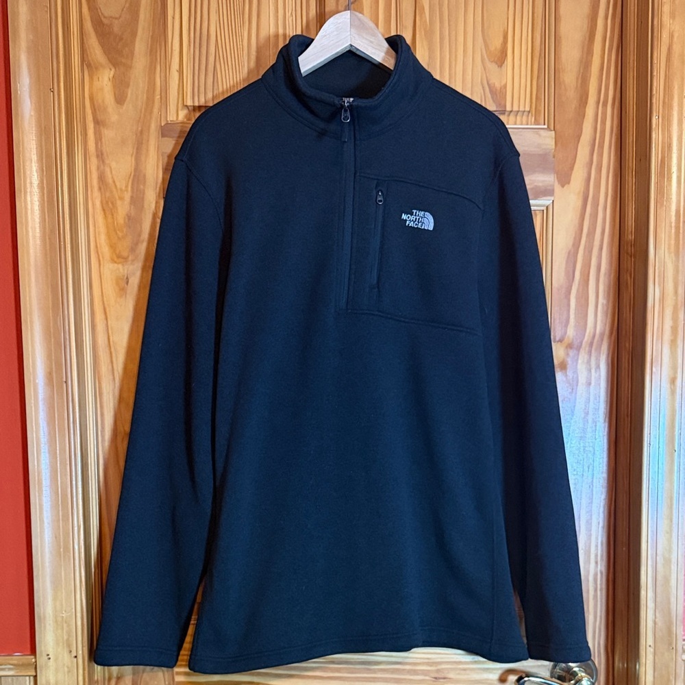 The North Face Men’s Charcoal Quarter-Zip Pullover